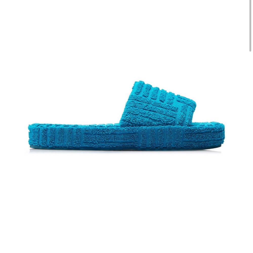 Bottega slides